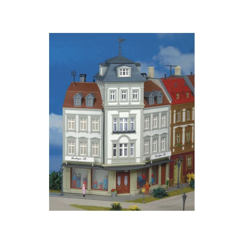 Construire sur le coin. KIBRI 38390