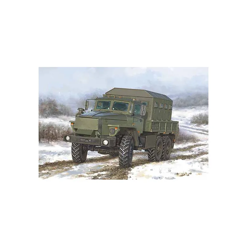 Camion russe URAL-4320 CHZ. TRUMPETER 01071