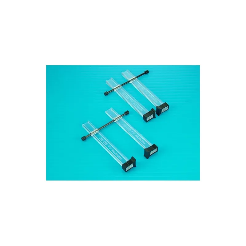 Deux pinces Berna de 80 mm. MODELCRAFT PCL8710/2