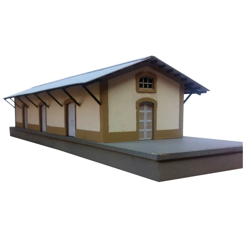 Entrepôt MZA à trois portes. PARVUS N0206