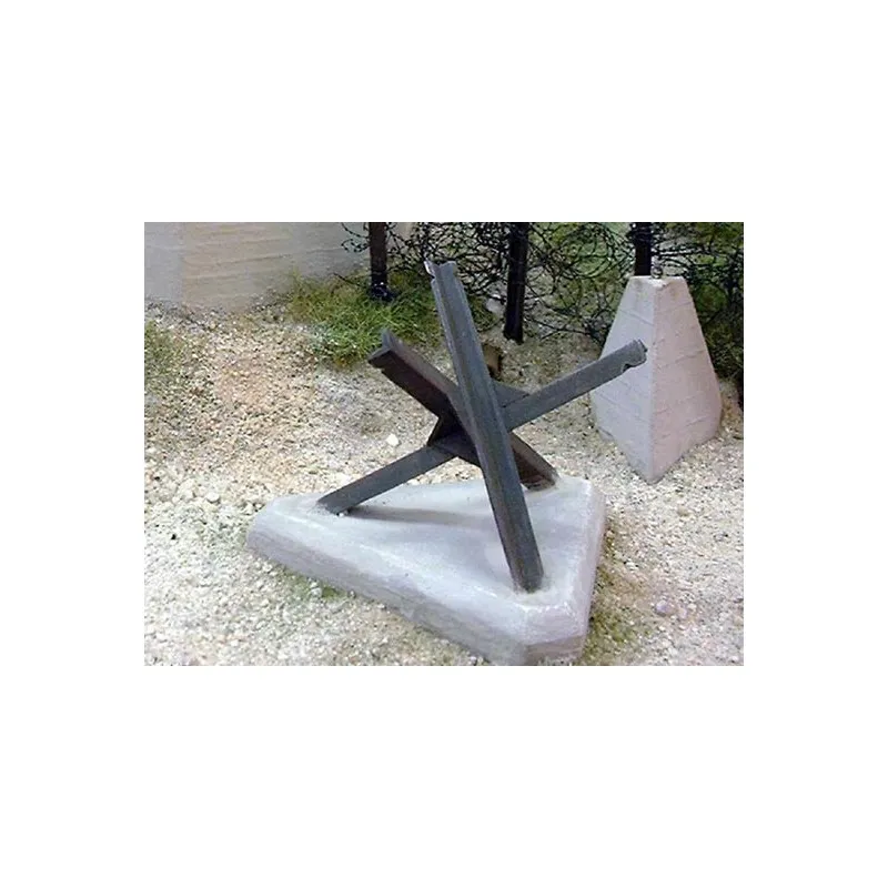 Obstacles antichars : hérissons tchèques. PN SUD MODELISME 3531