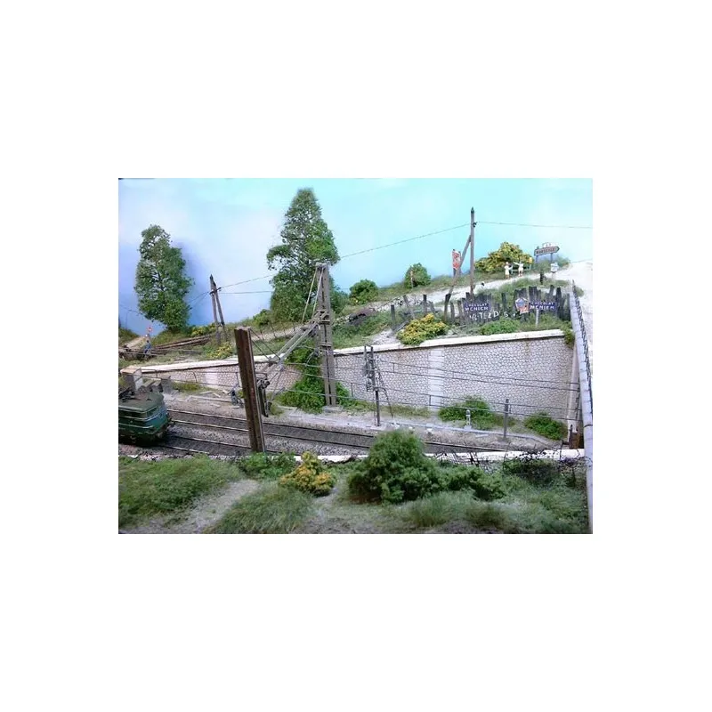 Mur hexagonal en pierre. PN SUD MODELISME 87300