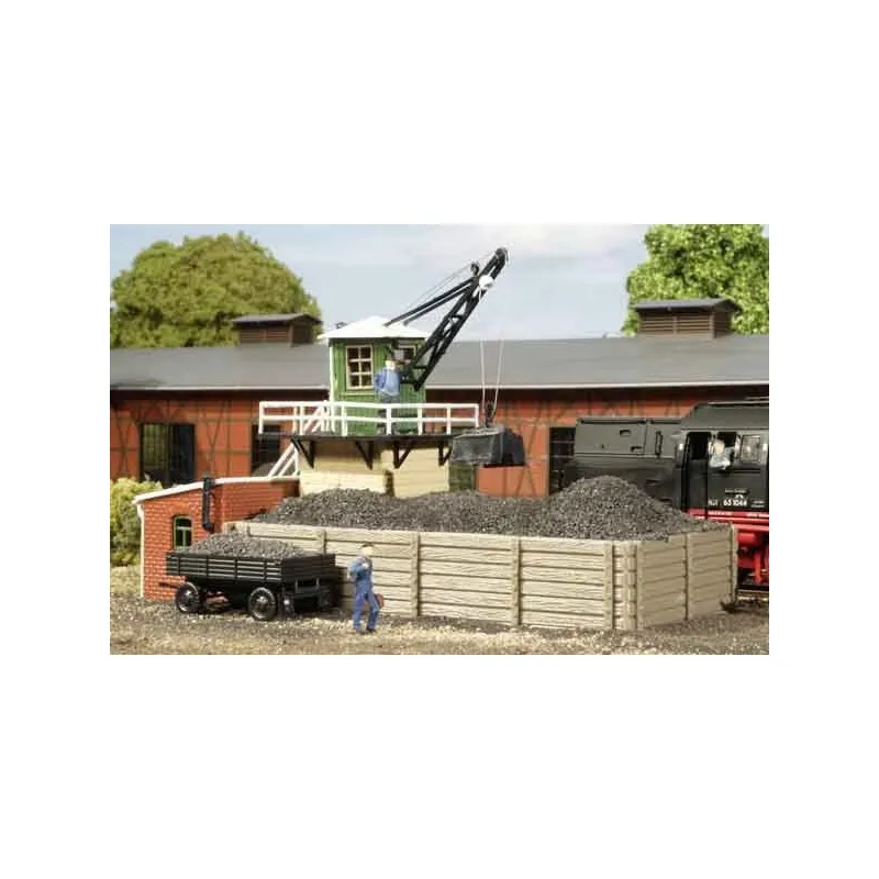 Dépôt de charbon et grue. AUHAGEN 11334