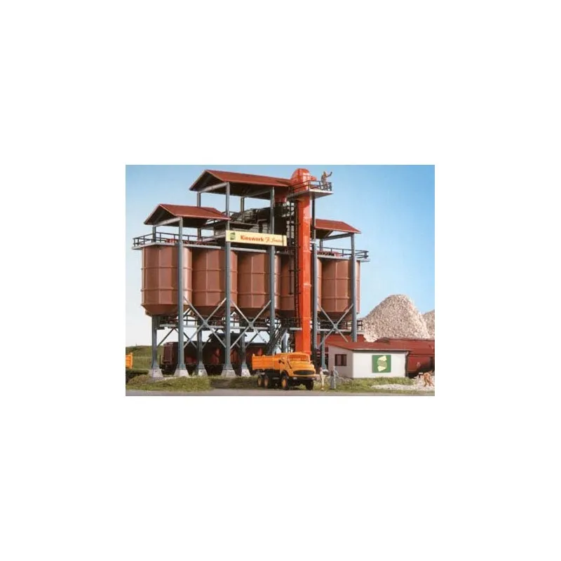 Silo à gravier. KIBRI 39805