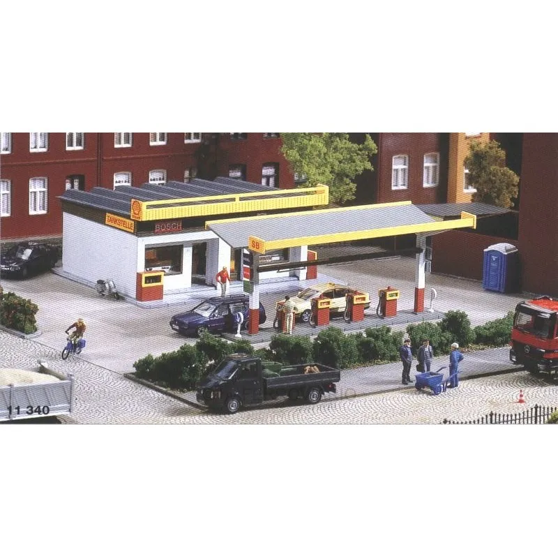 Station-service Shell. AUHAGEN 11340