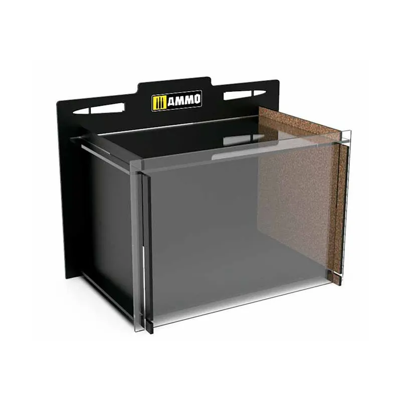 Grand système de vitrines modulaires. AMMO MIG JIMENEZ 8885