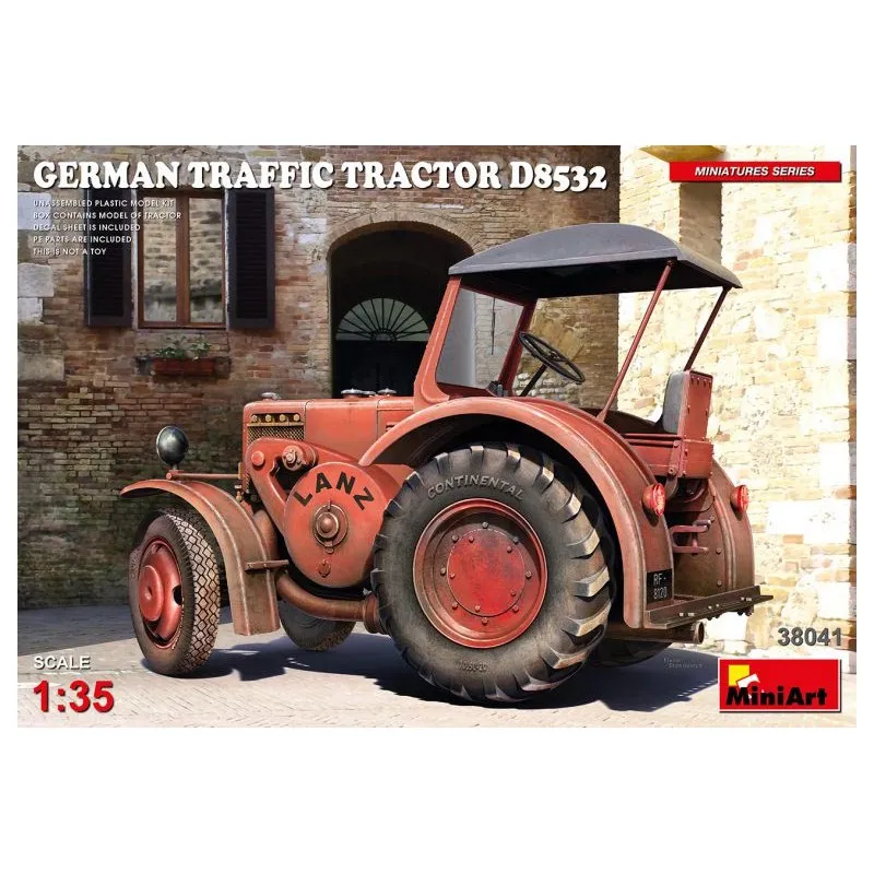 Tracteur allemand D8532. MINIART 38041